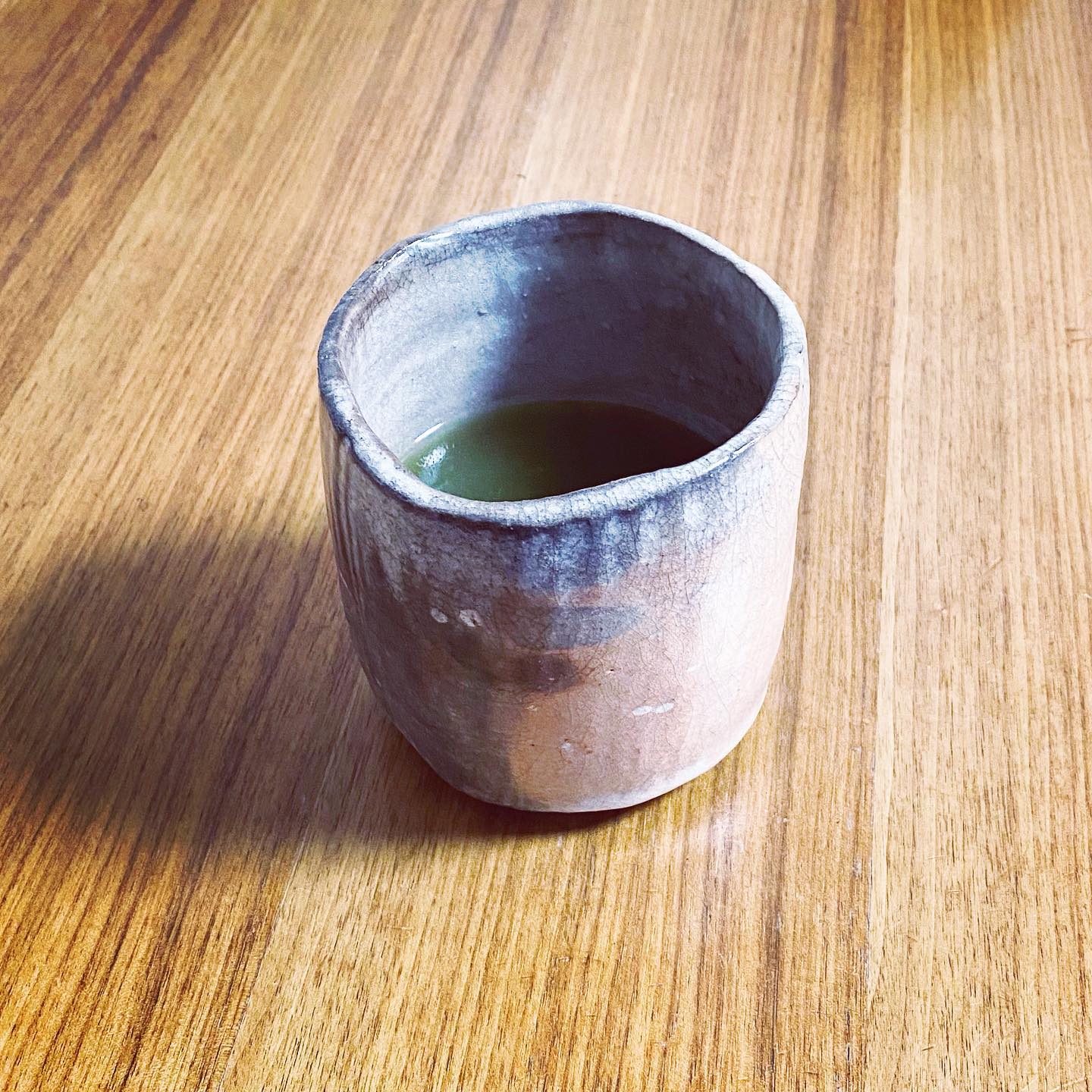 均整のとれていない姿や自然なグラデーションが手作りだと生まれますまわりの人に日本茶の素晴らしさで当園オリジナルのくつろぎ体験を届けられるストーリーを創造していくぞぉ〜