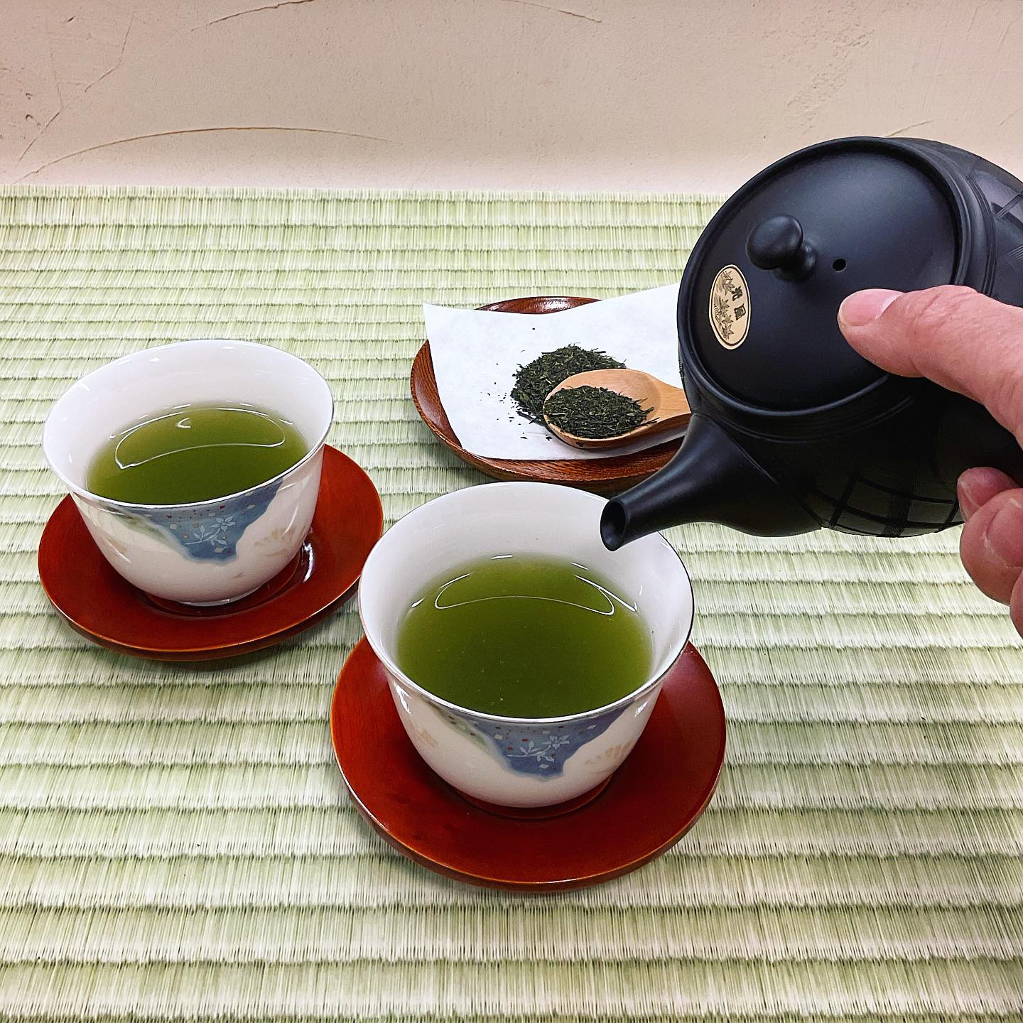 すっかり秋めいてきたので、お茶がより一層美味しくなりました忙しい毎日ですが…たまには急須でお茶を淹れて、おうち時間をゆっくり過ごしたいですね