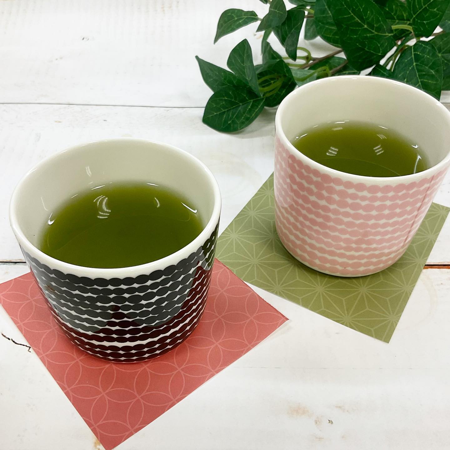 一気に冷え込んでまいりました年末の慌ただしさも重なって、つい癒しを求めたくなってしまいます…そんな時…、心も体も温めてくれるお茶リラックスしたいひとときに、温かいお茶を一服いかがでしょうか