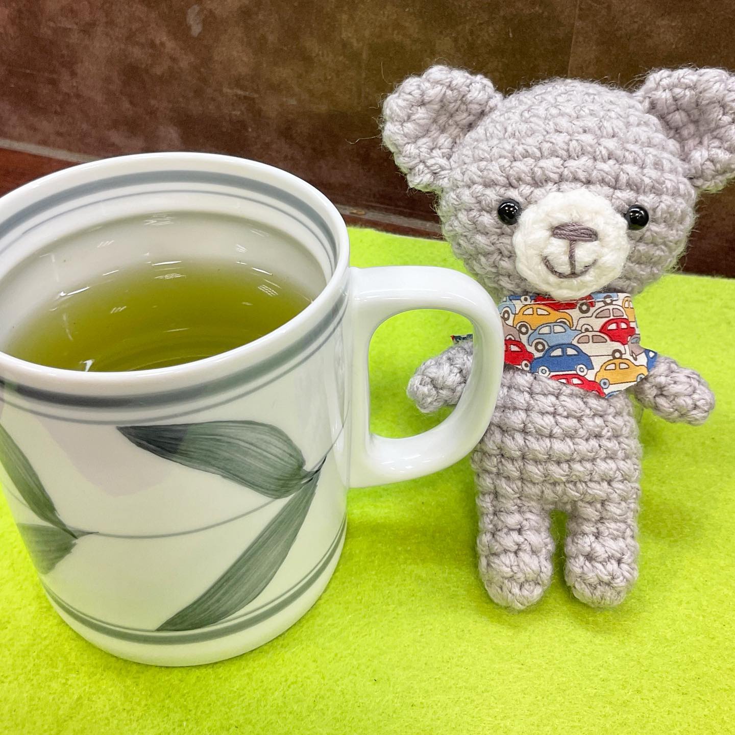 かわいいくまさん🧸と春方茶園のお茶です本日は毎月サクラス戸塚で開催している、「はあとまーけっと」さんに行ってしてお買い物してきました。くまさんとティータイムです🫖（本日出店されていた@akiko_tt0904  様のくまさんと勝手にコラボです️）