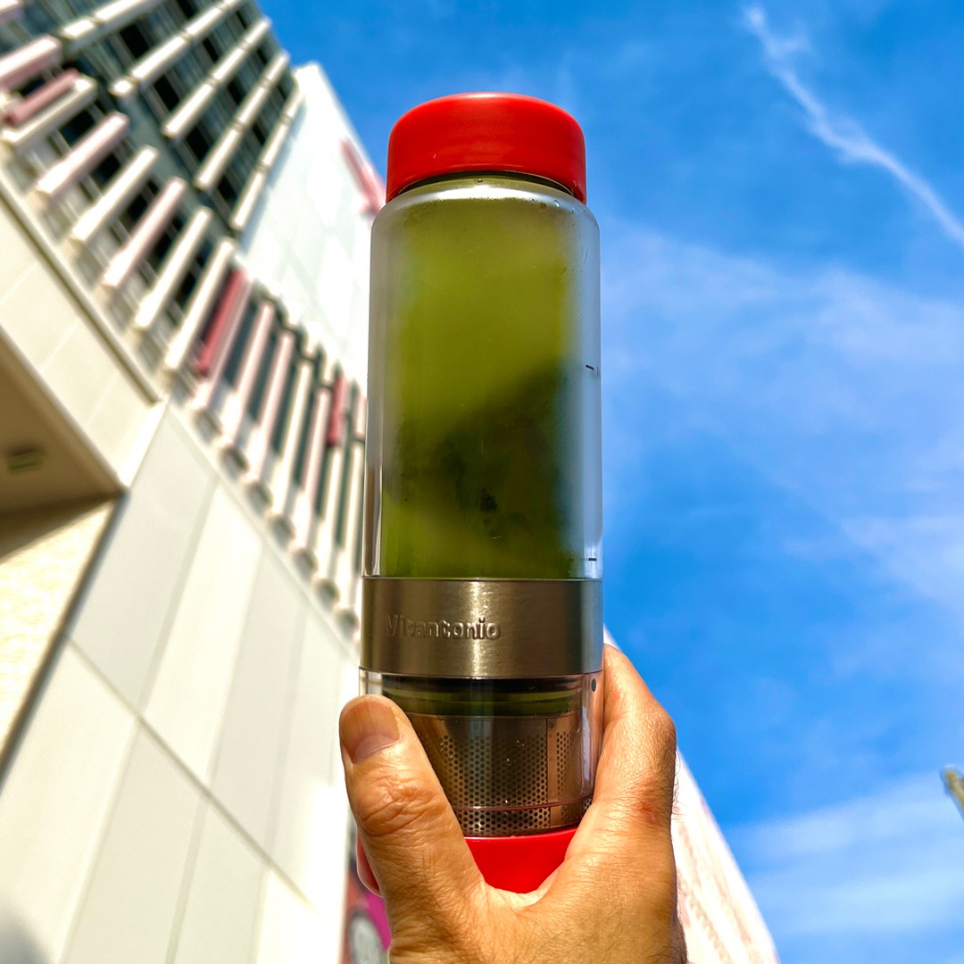 いよいよ水出し茶の季節ですね！！今日は「水出し緑茶　はまかぜティーバック」を「ツイスティープラス」に入れて、お仕事させていただきました！！ブログも今日は「水出しティーバッグ」です！ぜひご覧ください！https://syunpou.com/blogs/diary/20220528