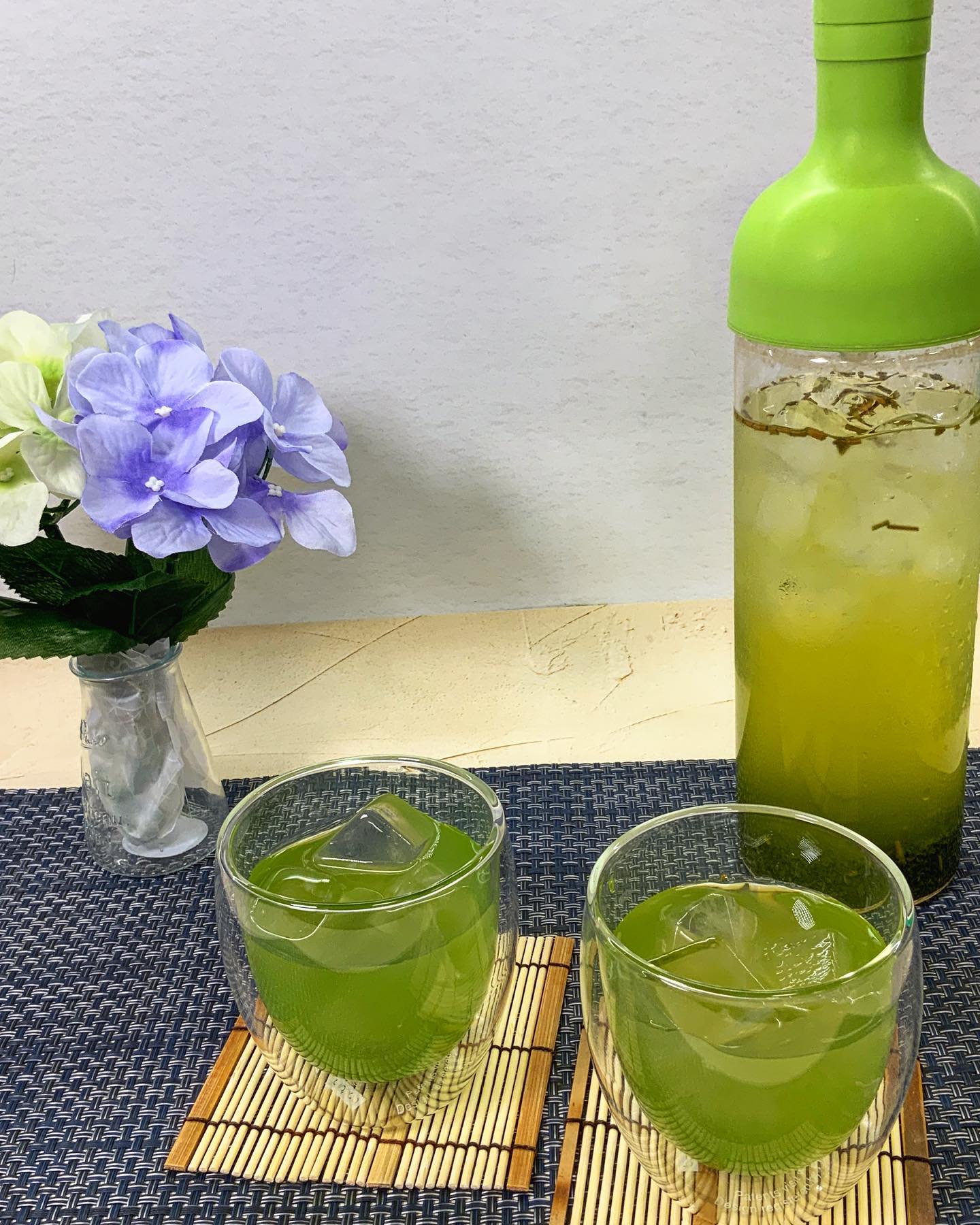 あっという間に６月も終わり時の流れの早さにびっくりです️雨の季節は早くも夏へーーー水出し茶『はまかぜ』大人気です️水出しで素早く飲めるので、簡単便利で美味しいですお酒のお茶割りにも大好評です