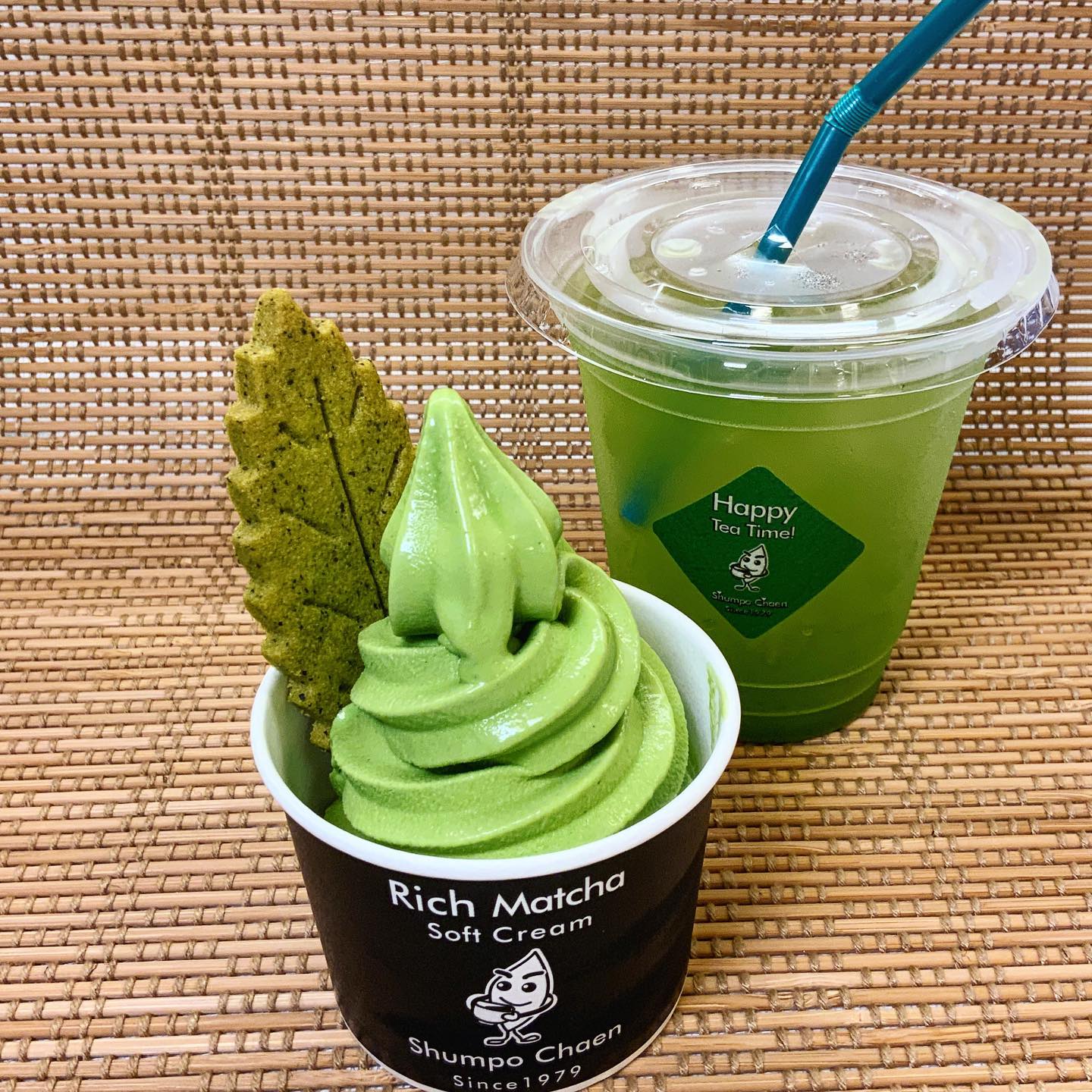 しゅんぽうカフェ🥤人気セットメニュー濃厚抹茶ソフトと本格茶セット¥580ー（税込）ホットもアイスもお好みで、本格茶は6種類からお選びいただけます戸塚にお越しの際はぜひ、サクラス戸塚しゅんぽうかカフェへお越しください‍♀️🥤
