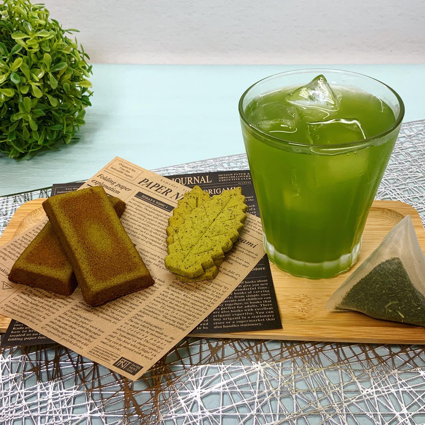 あっという間に8月も終わりに近づいてきました️お店は、まだまだ冷茶はまかぜ推してます8月13日のインスタライブアーカイブぜひ、ご覧ください️はまかぜアレンジティーブームを起こしたい️ということで、皆様からのたくさんのアイデアもホントに素敵なものばかりでびっくりですぜひ、どんどん教えてください‍♀️