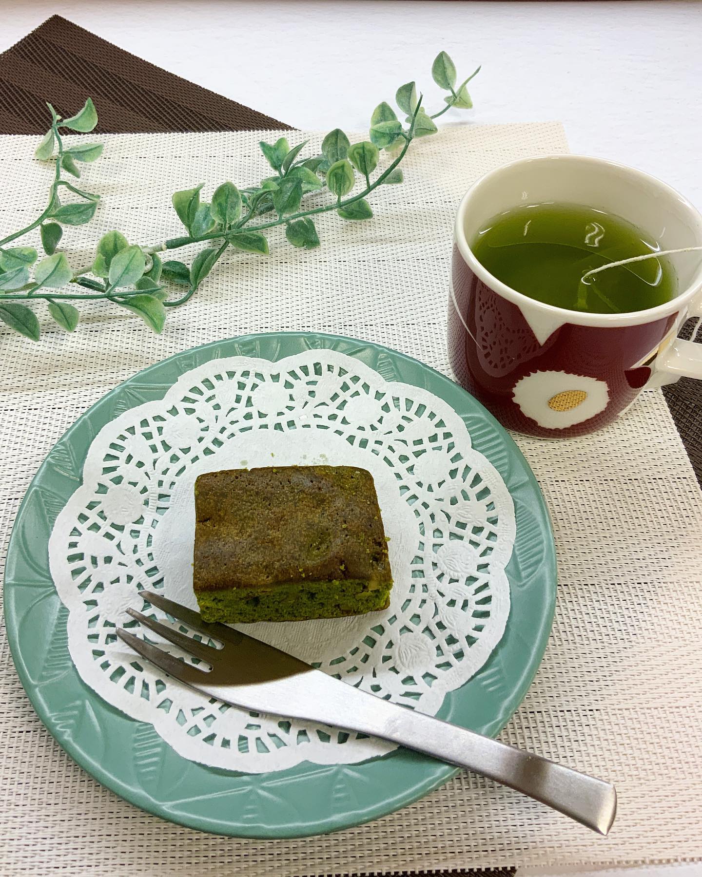 昨夜はインスタライブありがとうございました楽しんでいただけましたでしょうか？お得情報盛りだくさん美味しいもの情報も盛りだくさんでお送りいたしましたぜひ秋冬の春芳茶園お楽しみにまずは来月の創業祭よろしくお願いします️